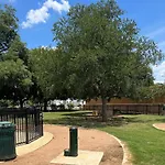 Downtown Dallas Luxe Escape 1 Bd 1 Ba