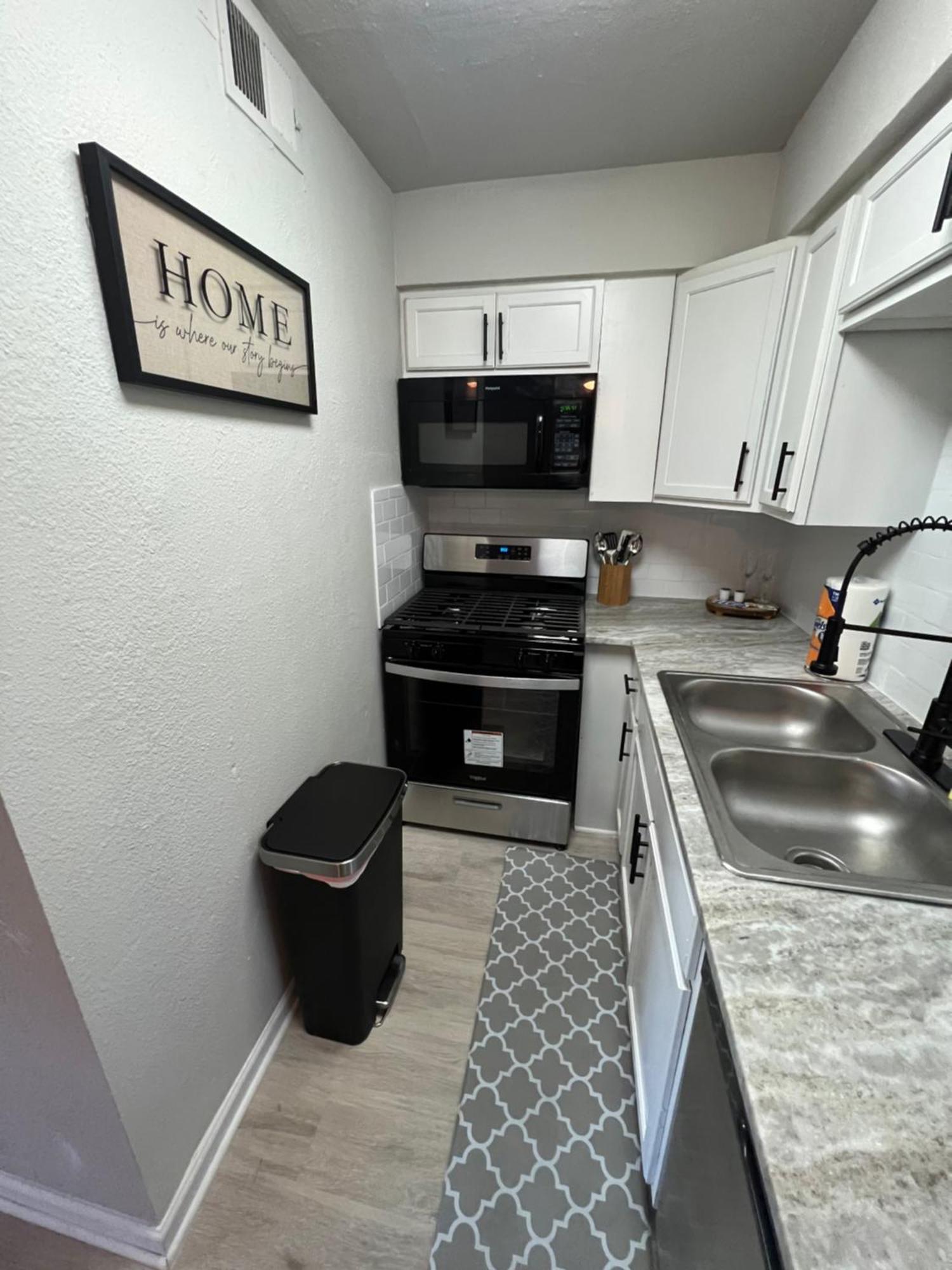 Apartment Downtown Luxe Escape 1 Bd 1 Ba *
