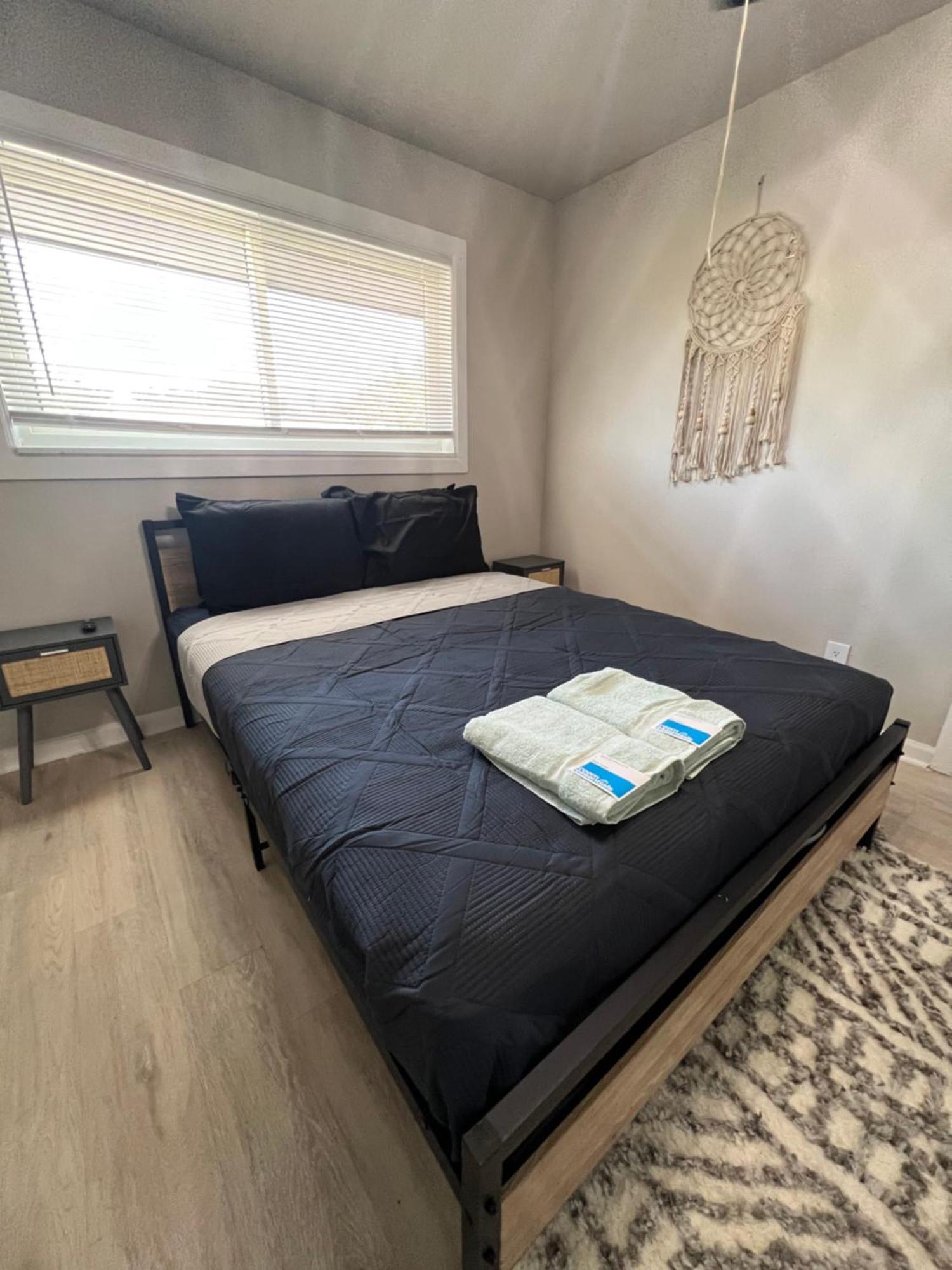 Downtown Luxe Escape 1 Bd 1 Ba *